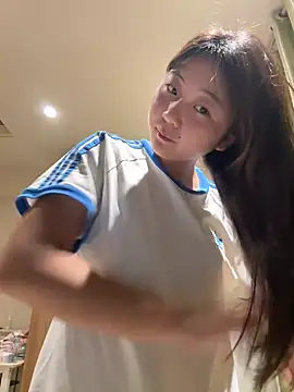Snapshot of LXR77887 chatting on July 9, 2:43 pm LXR77887 online show from July 9, 2:43 pm
