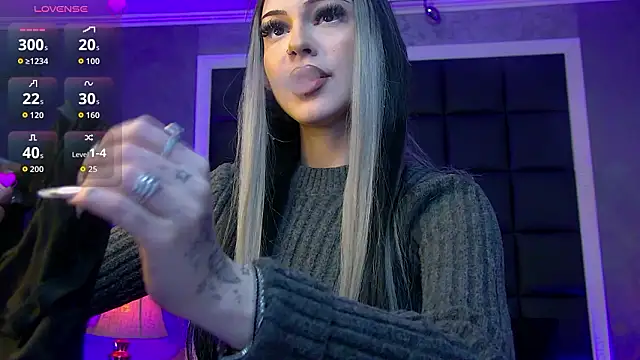 ValerieIce online show from March 7, 3:09 pm