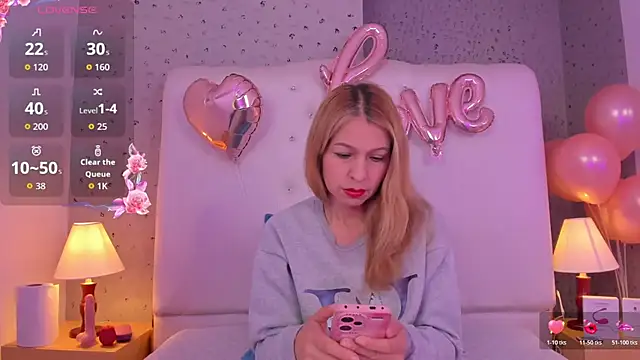 AlexaFoxx  online show from February 19, 12:56 pm