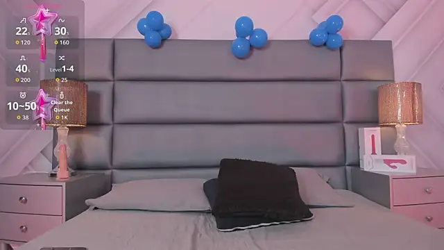 Snapshot of AlexaFoxx_ chatting on July 9, 1:15 pm AlexaFoxx online show from July 9, 1:15 pm