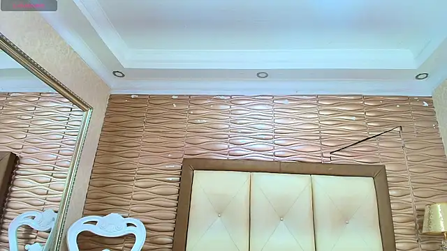 meganrousx online show from February 21, 11:55 am