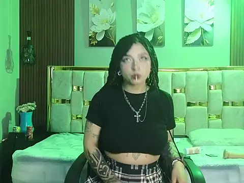  weird sativa online show from May 5, 10:07 pm