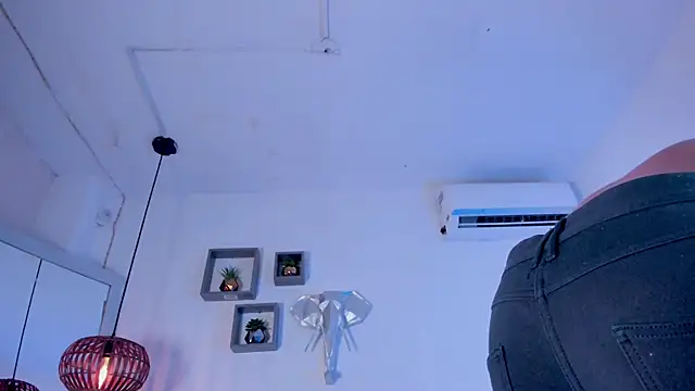 Royland Vega online show from February 18, 12:23 pm