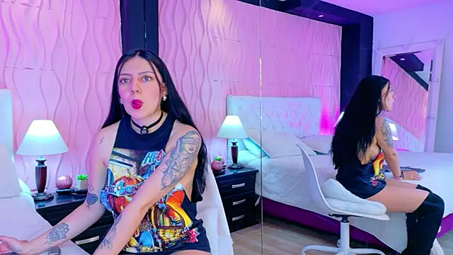 Mia Cherry   online show from March 5, 6:04 pm