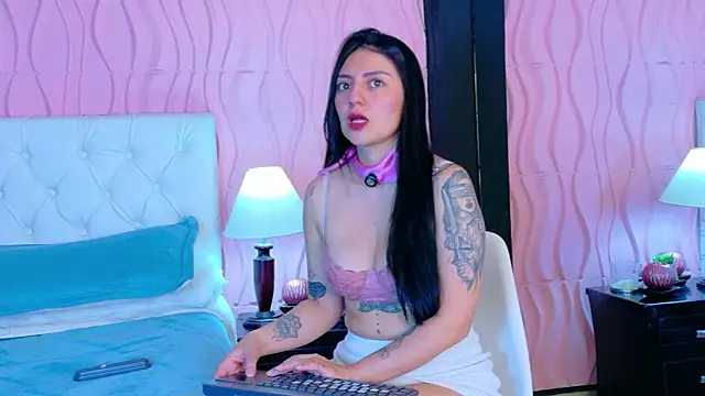 Mia Cherry   online show from March 17, 7:17 pm