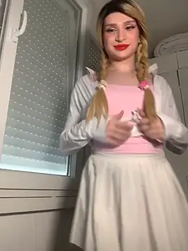 Julia SweetBaby online show from March 17, 3:59 pm