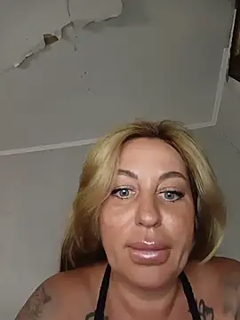 MiaMooly online show from July 20, 6:32 pm