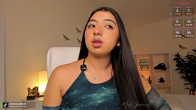 missvancouver online show from March 3, 12:44 pm