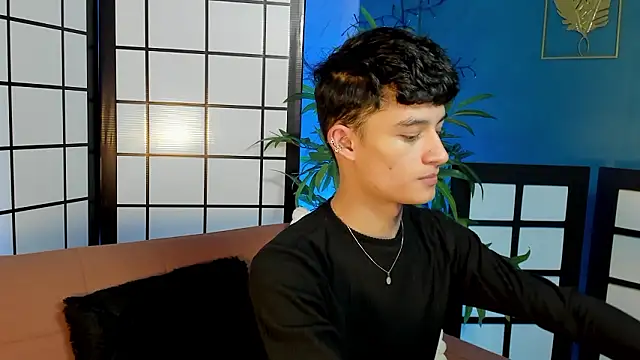 Patrick Howland  online show from March 12, 3:34 am