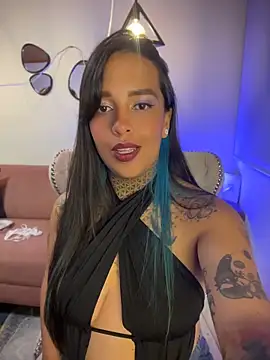 Snapshot of Annie_Alicee chatting on May 8, 9:20 pm Annie Alicee online show from May 8, 9:20 pm