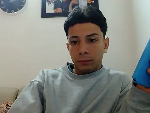 waner thom online show from February 5, 10:14 pm