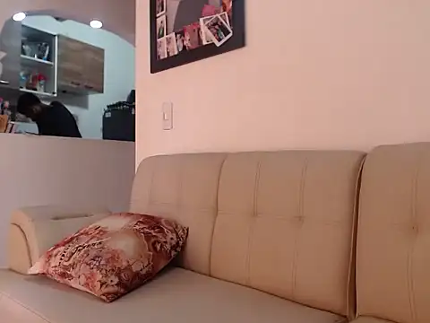 waner thom online show from February 25, 3:54 pm