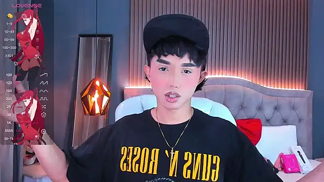 Snapshot of Noa_03 chatting on June 15, 6:10 pm Noa 03 online show from June 15, 6:10 pm