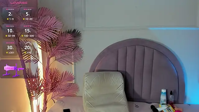 Snapshot of Nalapalmer chatting on August 2, 7:56 pm Nalapalmer online show from August 2, 7:56 pm