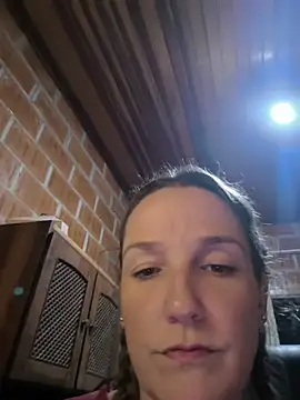 Loirinha surf online show from March 12, 1:45 am