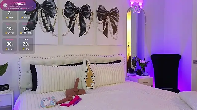 ViolettBaby online show from March 7, 5:32 pm