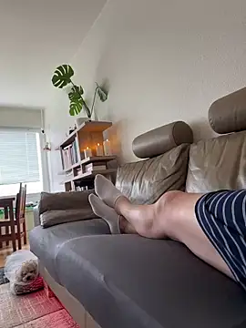 hungryMaya online show from March 13, 10:00 am