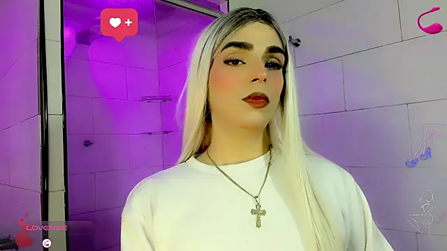Snapshot of Maddye_Fox chatting on May 13, 3:04 am Maddye Fox online show from May 13, 3:04 am