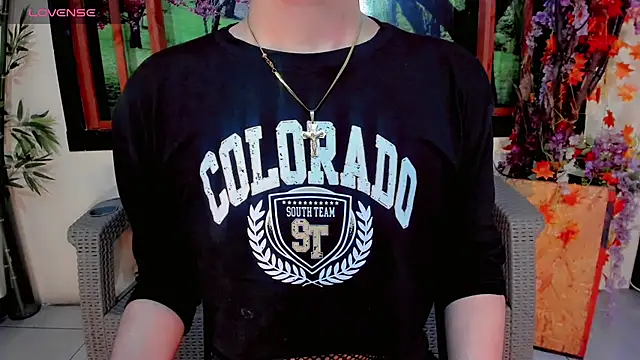 Snapshot of Maddye_Fox chatting on July 11, 12:30 pm Maddye Fox online show from July 11, 12:30 pm