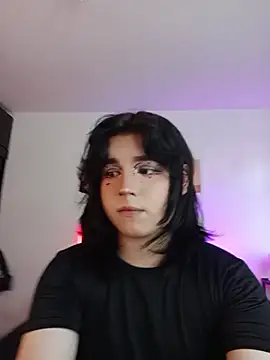 Daniellesins1 online show from February 17, 8:26 pm