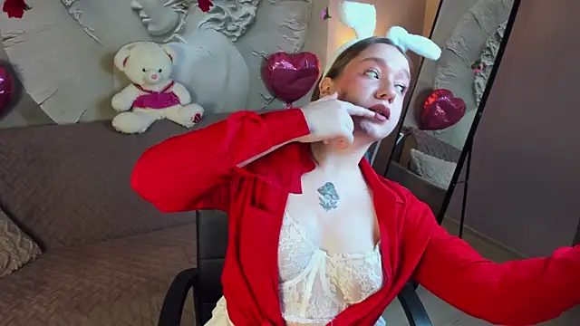 RachelDiRose online show from February 15, 3:14 am