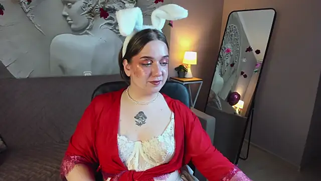 RachelDiRose online show from February 15, 8:05 pm