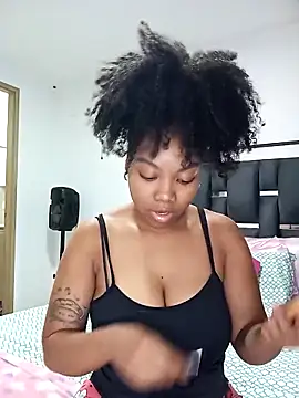 Snapshot of Destiny_Storm chatting on February 11, 5:01 am Destiny Storm online show from February 11, 5:01 am