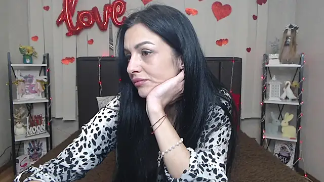 Snapshot of EvaClarkk chatting on April 21, 5:14 am EvaClarkk online show from April 21, 5:14 am