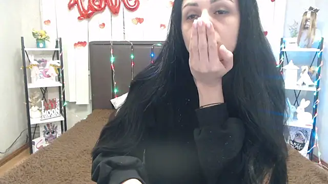 Snapshot of EvaClarkk chatting on April 24, 7:44 am EvaClarkk online show from April 24, 7:44 am