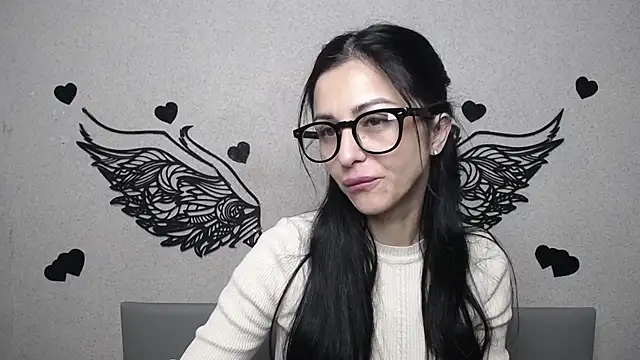 Snapshot of EvaClarkk chatting on May 14, 5:47 am EvaClarkk online show from May 14, 5:47 am