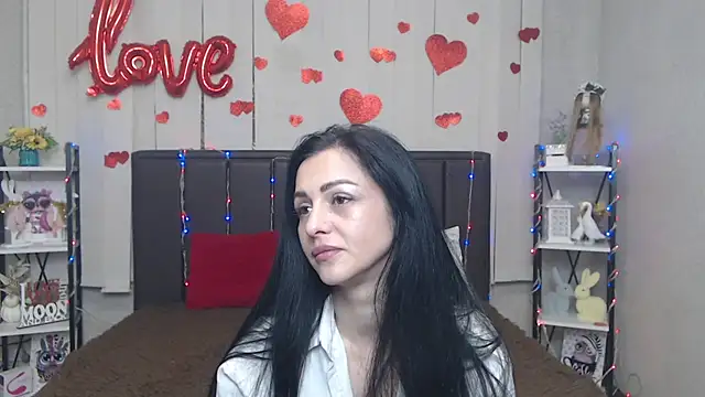 Snapshot of EvaClarkk chatting on May 17, 5:20 pm EvaClarkk online show from May 17, 5:20 pm