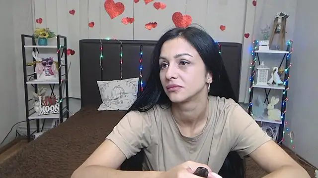 Snapshot of EvaClarkk chatting on July 16, 5:13 am EvaClarkk online show from July 16, 5:13 am