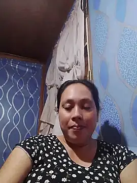 Snapshot of May_Bombs chatting on June 9, 1:12 pm May Bombs online show from June 9, 1:12 pm