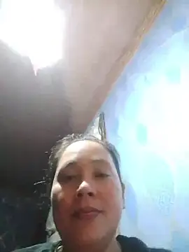 Snapshot of May_Bombs chatting on June 16, 1:03 pm May Bombs online show from June 16, 1:03 pm