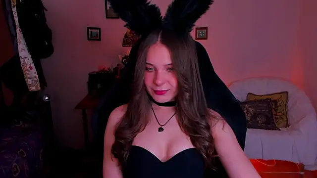 LanaLovely online show from June 17, 6:38 am