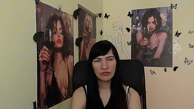 Snapshot of Rosalinda_ro chatting on May 6, 5:25 am Rosalinda ro online show from May 6, 5:25 am