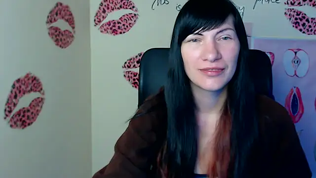 Snapshot of Rosalinda_ro chatting on May 10, 6:18 am Rosalinda ro online show from May 10, 6:18 am