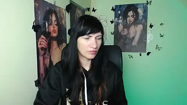 Snapshot of Rosalinda_ro chatting on May 18, 5:35 am Rosalinda ro online show from May 18, 5:35 am