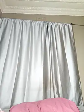 PussyFarrie online show from April 25, 1:41 pm