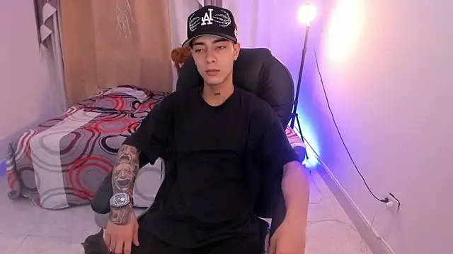 Dereck Boy  online show from May 5, 3:47 am