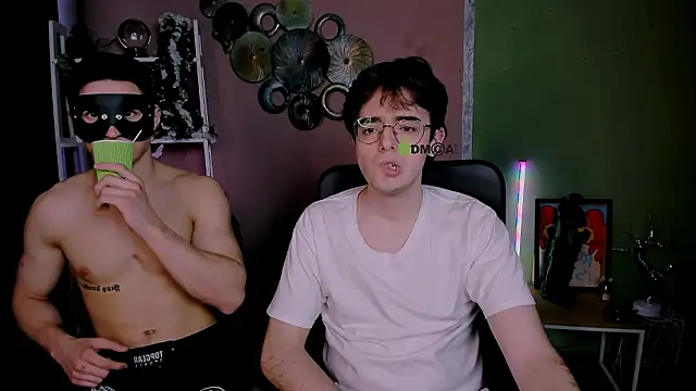 Snapshot of martin_neil chatting on February 26, 10:25 am martin neil online show from February 26, 10:25 am