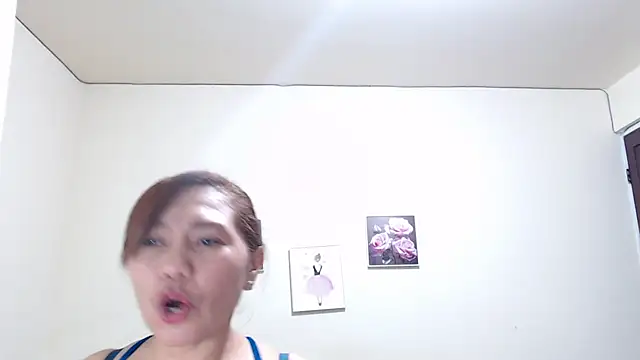 Snapshot of dannamomcerratt chatting on May 20, 5:24 am dannamomcerratt online show from May 20, 5:24 am