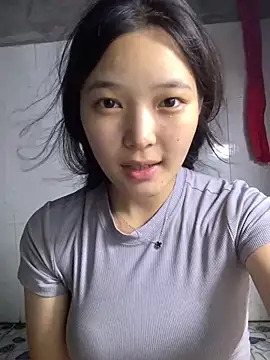 Snapshot of Suzu_xx01 chatting on June 26, 4:44 pm Suzu xx01 online show from June 26, 4:44 pm