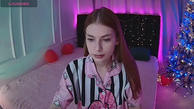 Alisa Wood online show from February 19, 3:19 pm