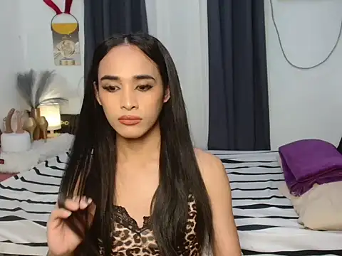 Snapshot of Gwenstacy30 chatting on March 16, 7:07 pm Gwenstacy30 online show from March 16, 7:07 pm