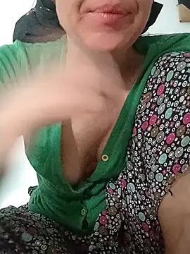 Snapshot of turbanlim07 chatting on July 9, 5:28 pm turbanlim07 online show from July 9, 5:28 pm