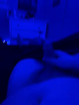 bigwhitedick430 online show from February 7, 1:42 am