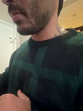 DaggerTie online show from February 24, 3:10 pm