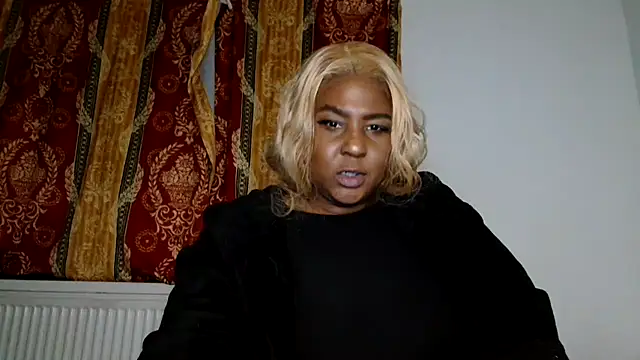 CurvySashia online show from February 22, 3:29 am