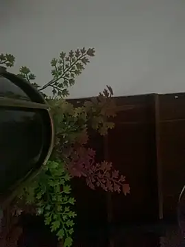 Snapshot of Mia_rivers__ chatting on June 13, 5:44 pm Mia rivers online show from June 13, 5:44 pm